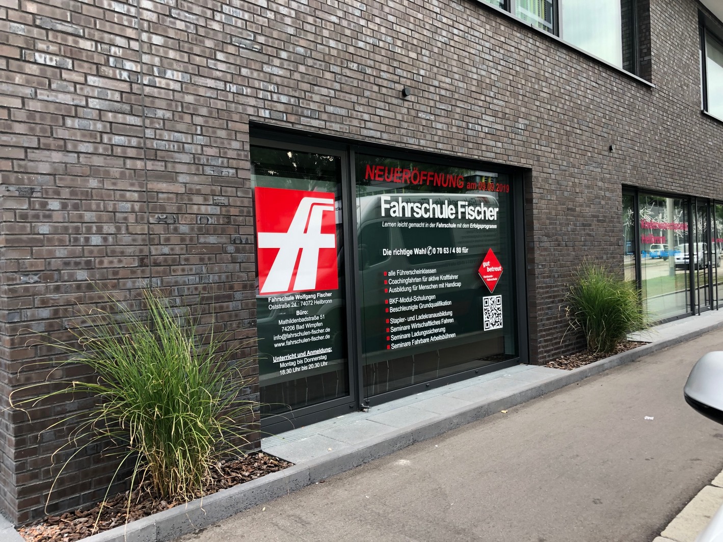 Fensterbeschriftung Fahrschule Fischer Heilbronn