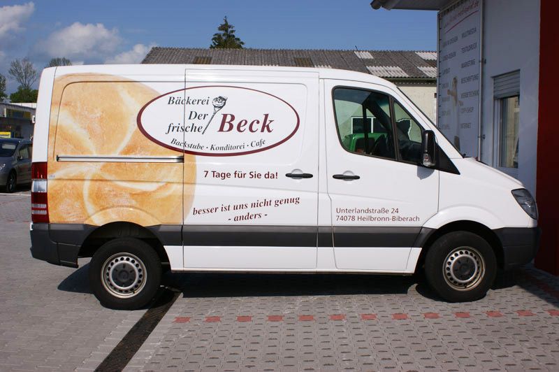 Fahrzeugbeschriftung Bus Bäckerei Beck 1
