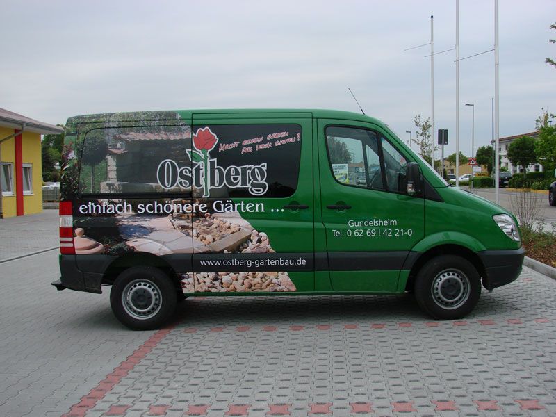 Fahrzeugbeschriftung Bus Ostberg Gartenbau
