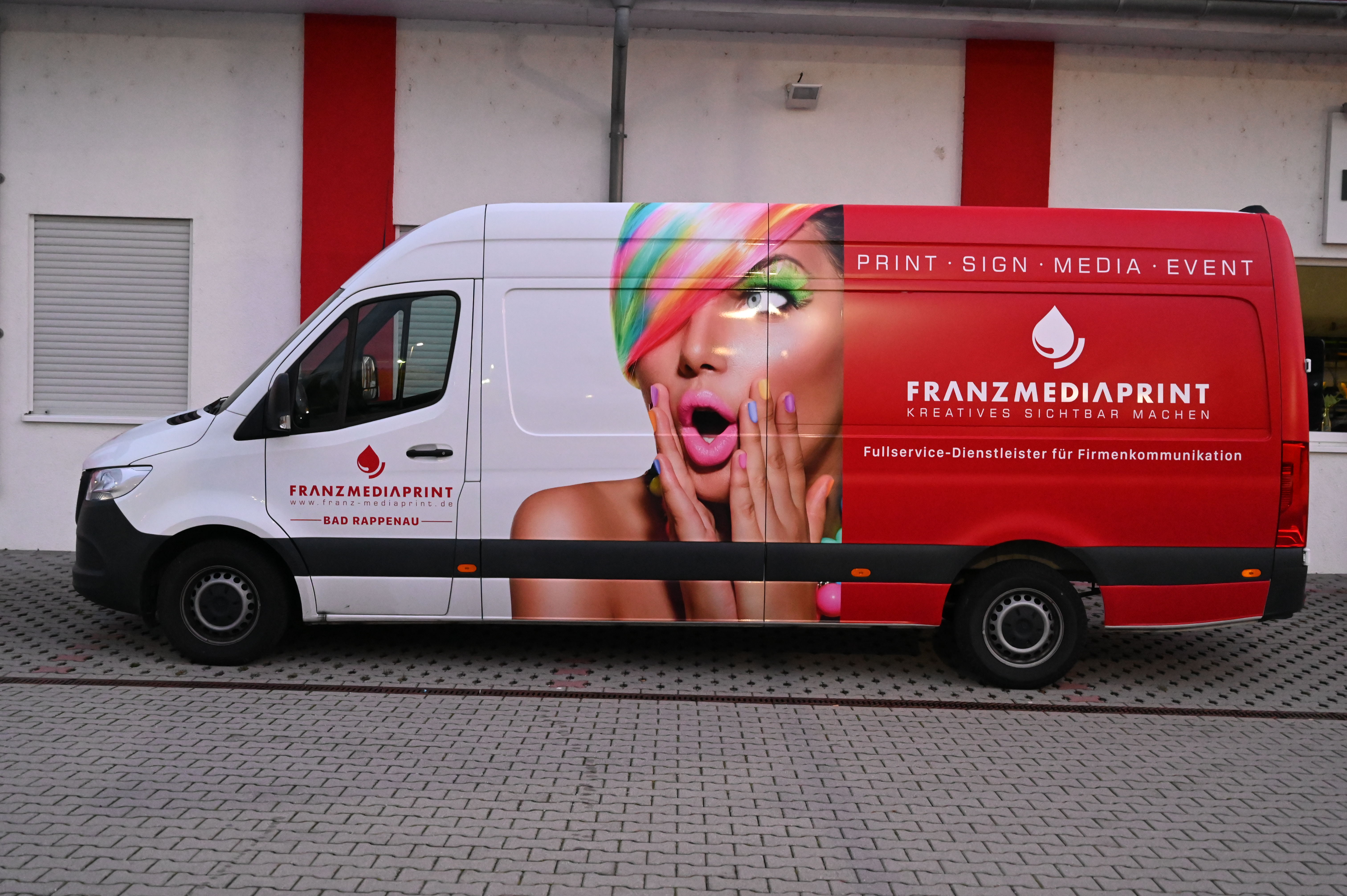 Fahrzeugbeschriftung Bus Mediaprint