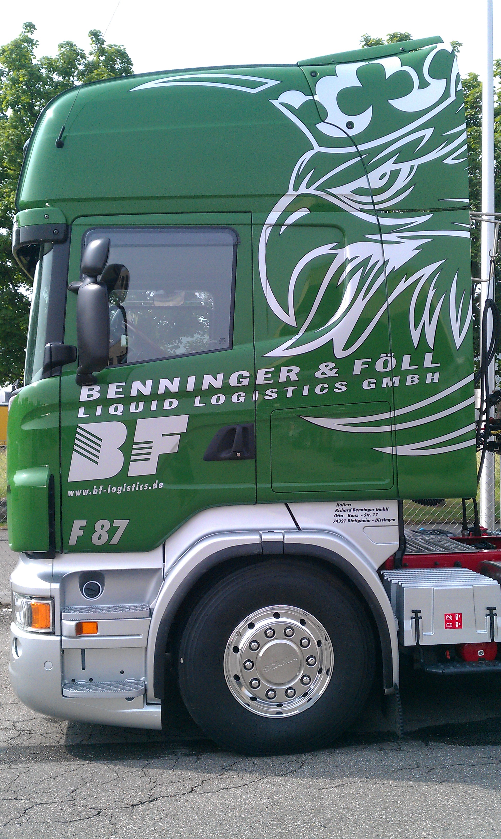 LKW Beschriftung Spedition Benninger & Föll
