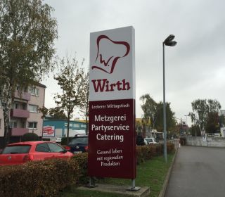 Werbepylon Metzgerei Wirth