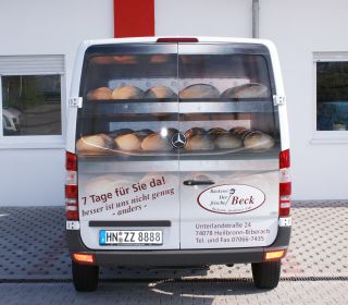 Fahrzeugbeschriftung Bus Bäckerei Beck 2